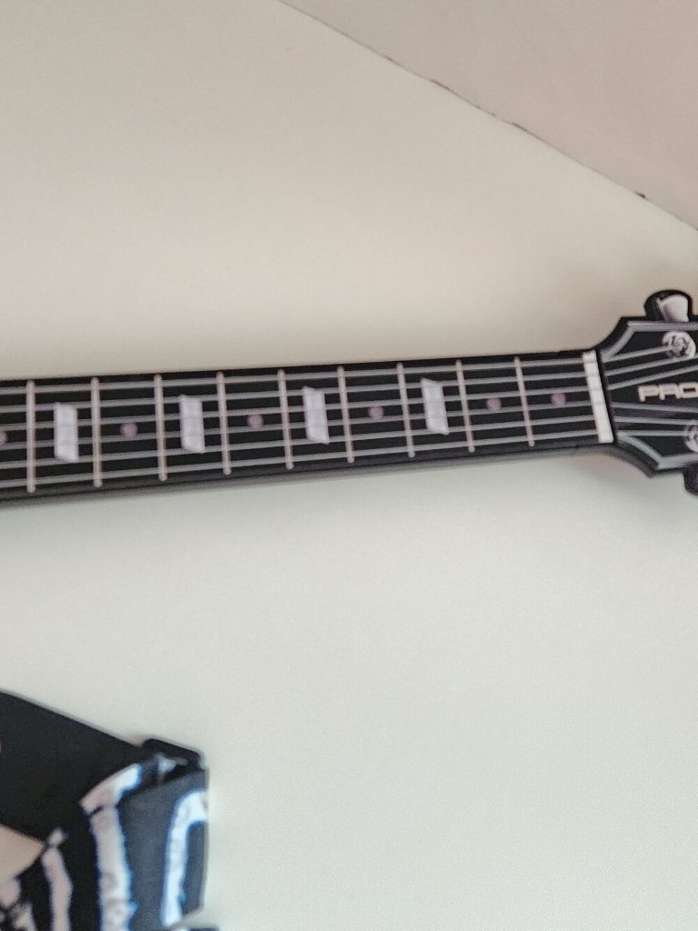 Paper Jamz Pro Series Guitar - Blue 6288 with Black & White Pattern Strap - Picture 6 of 13